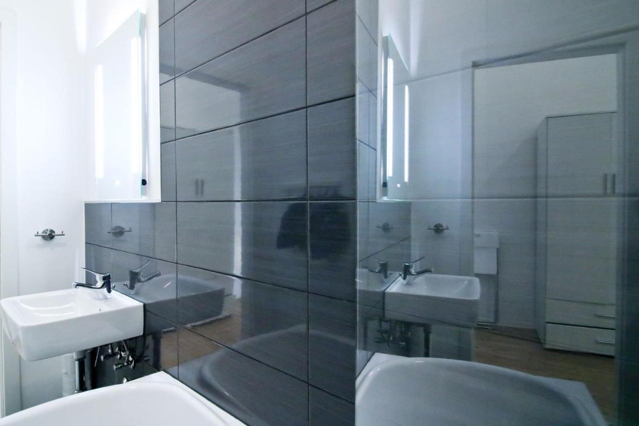 Apartmondo Ferienwohnungen Wuppertal Wichlinghaus エクステリア 写真