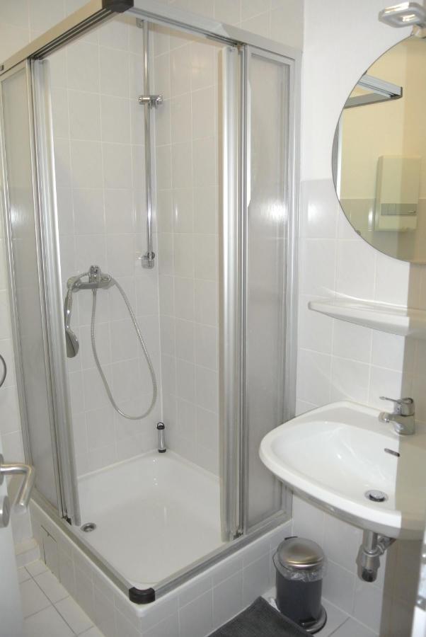 Apartmondo Ferienwohnungen Wuppertal Wichlinghaus エクステリア 写真